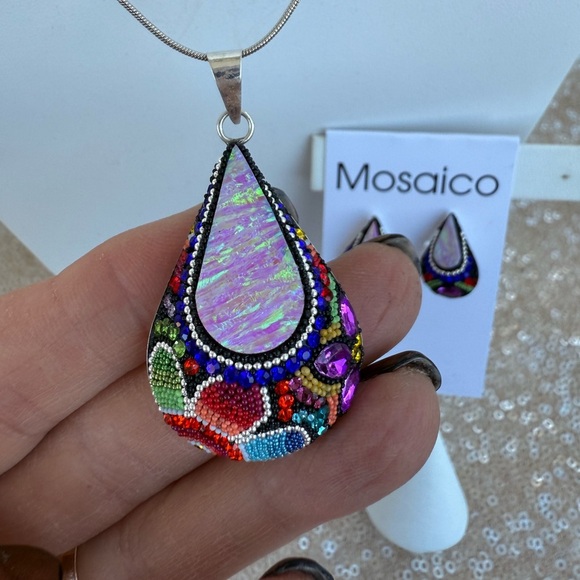 NWT Mosaico Austrian Crystal pendant necklace & earrings 💕💕 new line! 💕💕 - Picture 6 of 13